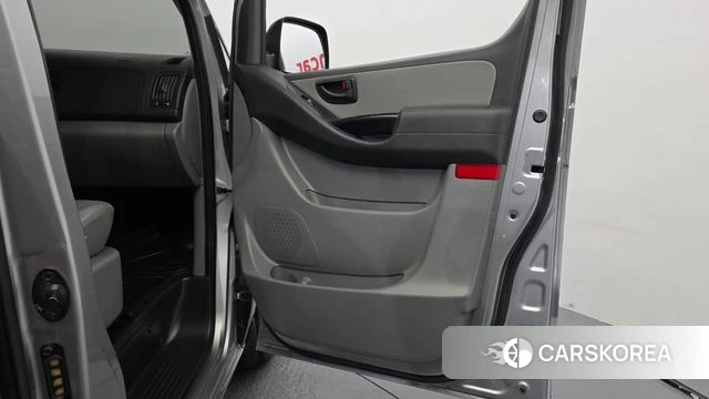 Hyundai The New Grand Starex id 4344636 из Кореи 17