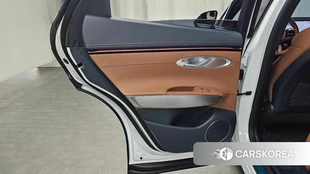 Genesis GV70 id 4527399 из Кореи 17
