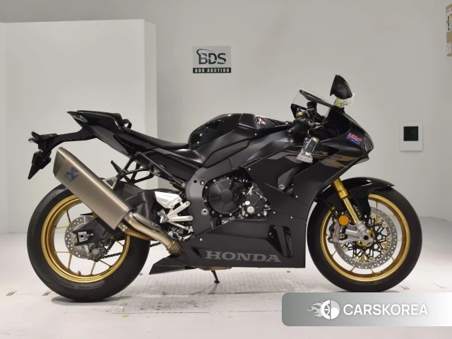 Проданный Honda CBR1000RR-R FIREBLADE SP id 4177060 из Японии