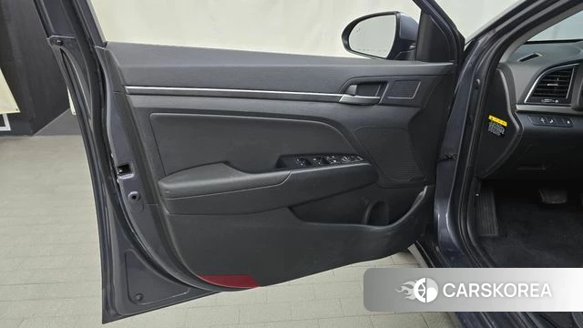 Hyundai Avante AD id 4557918 из Кореи 17