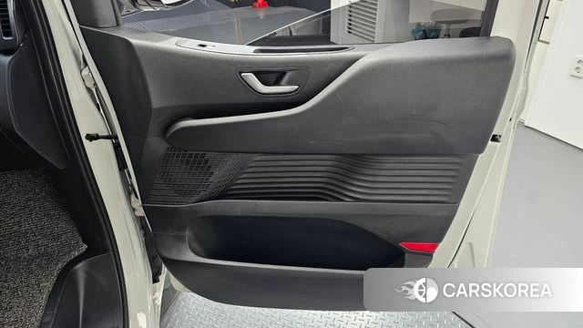 Hyundai Staria id 4291934 из Кореи 17