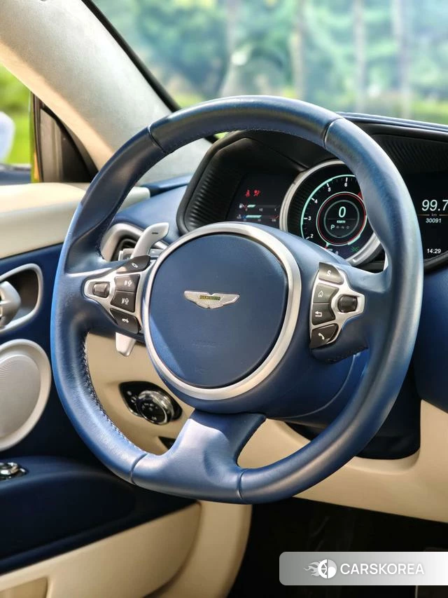 Aston Martin DB11 id 4238624 из Китая 17