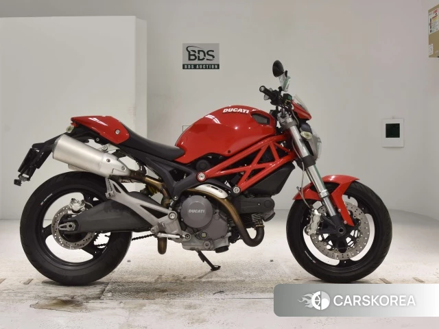 Проданный Ducati MONSTER 696 2011 из Японии, фото 2