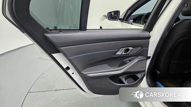 BMW 3 Series (G20) id 4424466 из Кореи 17