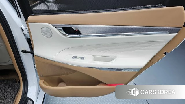 Hyundai The New Grandeur IG Hybrid id 4551379 из Кореи 17
