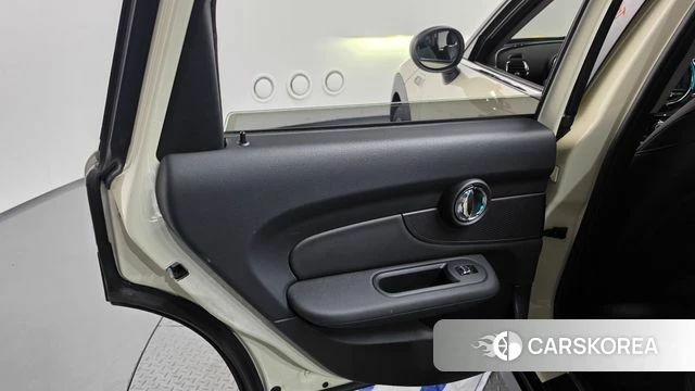 Mini Cooper Clubman id 4672442 из Кореи 17