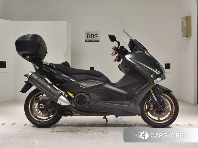 Проданный Yamaha T-MAX 530 2017 из Японии