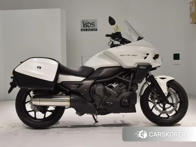 Проданный Honda CTX700 DCT 2014 из Японии