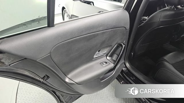 Mercedes-Benz A-Class W177 id 4496176 из Кореи 17
