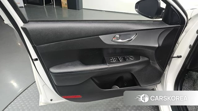 Kia The New K3 2nd generation id 4688136 из Кореи 17