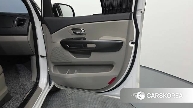 Kia The New Carnival id 4284511 из Кореи 17