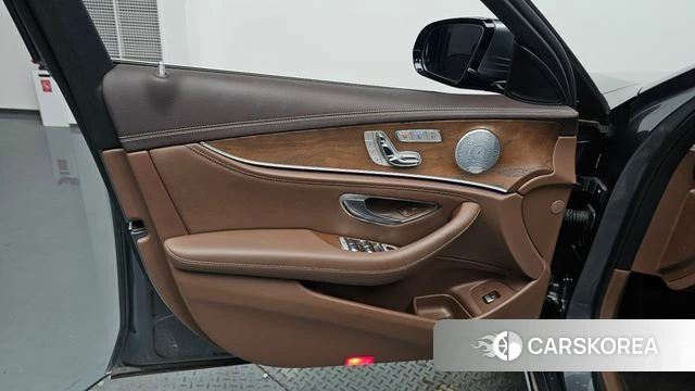 Mercedes-Benz E-Class W213 id 4728019 из Кореи 17