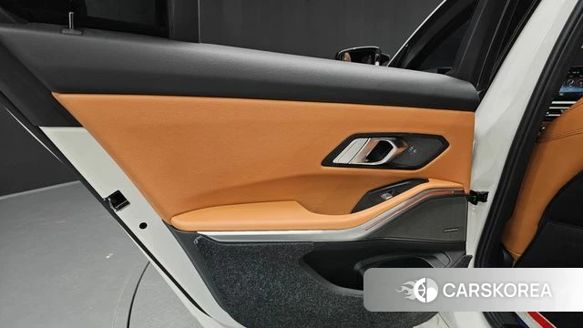 BMW 3 Series (G20) id 4635513 из Кореи 17