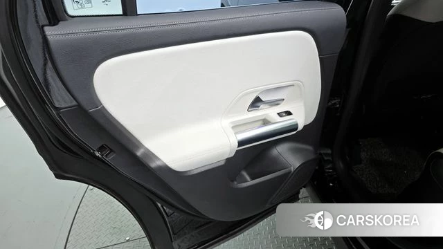 Mercedes-Benz GLA - Class H247 id 4283451 из Кореи 17