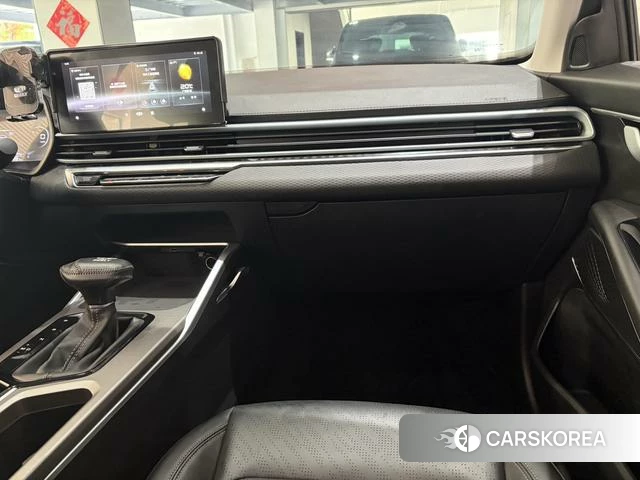 Geely Automobile Emgrand id 4221221 из Китая 17