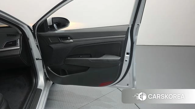 Hyundai Avante AD id 4491143 из Кореи 17