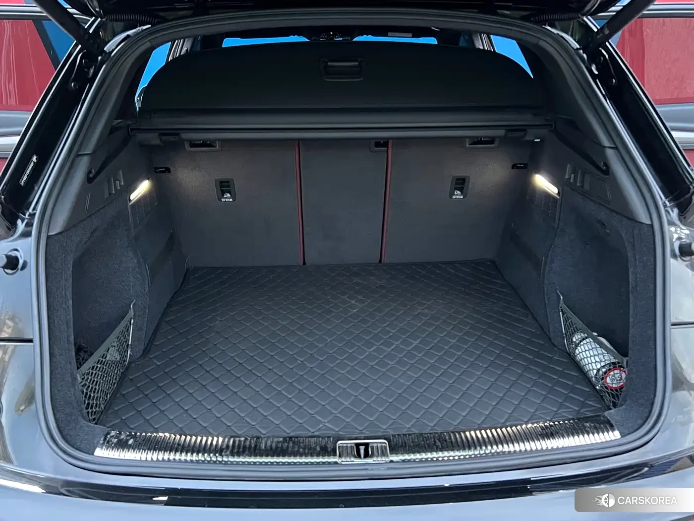 Audi Q5L id 4653912 из Китая 17