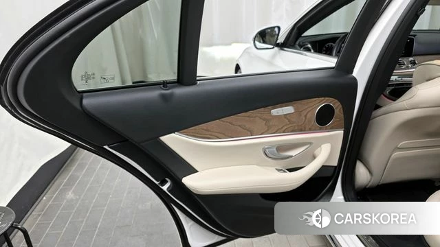 Mercedes-Benz E-Class W213 id 4360518 из Кореи 17