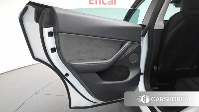 Tesla Model Y id 4488305 из Кореи 17