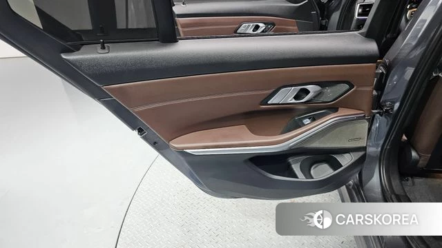 BMW 3 Series (G20) id 4666711 из Кореи 17