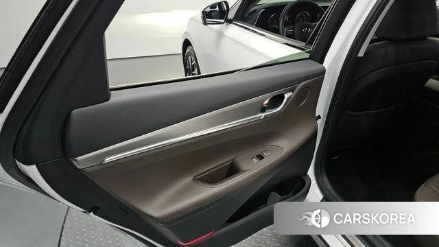 Hyundai The New Grandeur IG Hybrid id 4324297 из Кореи 17