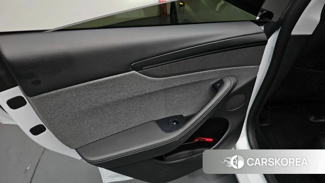 Tesla Model Y id 4200741 из Кореи 17