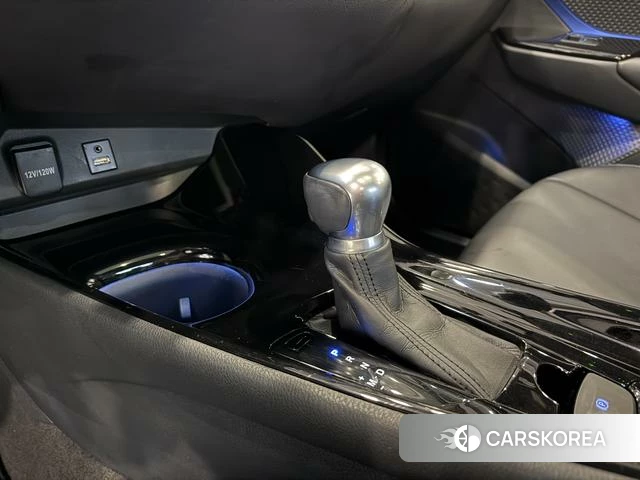 Toyota C-HR id 4209211 из Китая 17