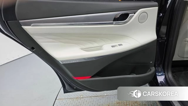 Hyundai The New Grandeur IG Hybrid id 4651136 из Кореи 17
