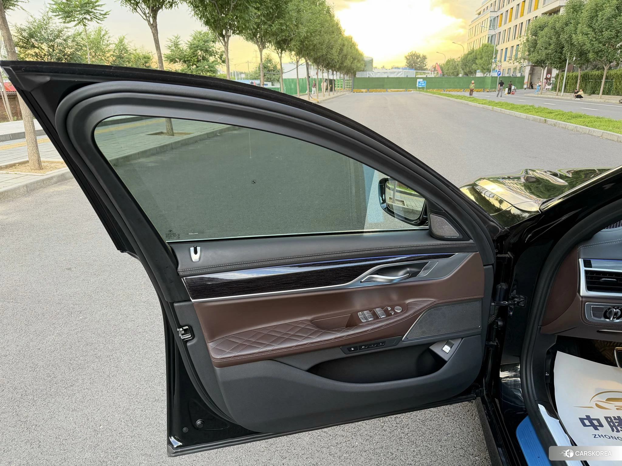 BMW 7 series id 4453692 из Китая 17
