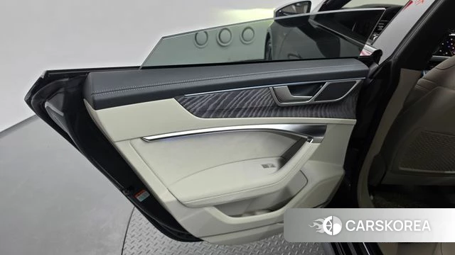 Audi A7 (4K) id 4664856 из Кореи 17