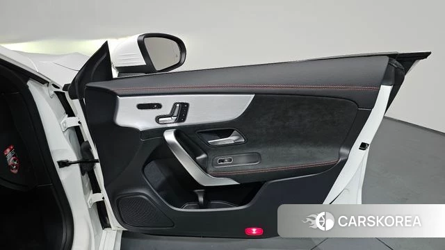 Mercedes-Benz CLA-Class C118 id 4282482 из Кореи 17