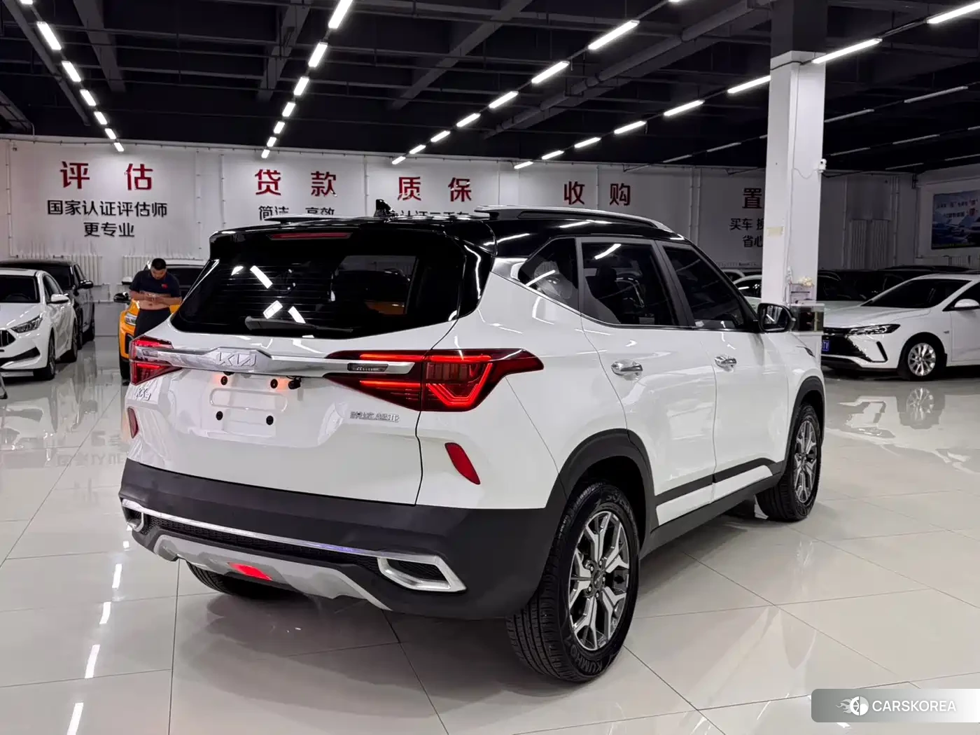 Kia KX3 id 4664454 из Китая 17