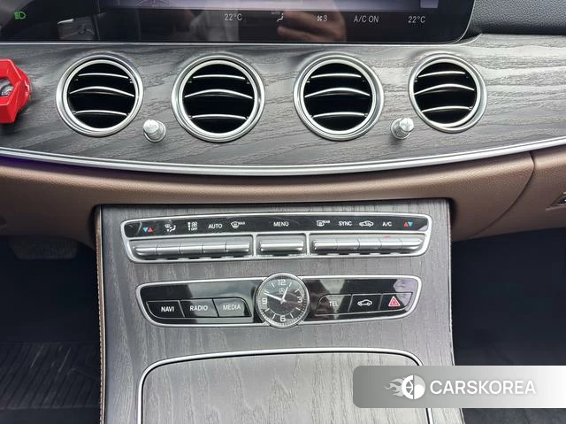 Mercedes-Benz E-class id 3968852 из Китая 17