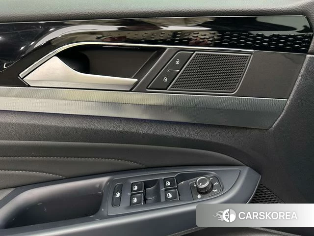 Volkswagen Passat id 3957768 из Китая 17