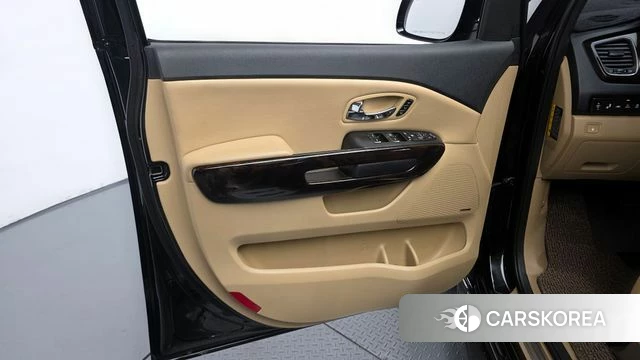 Kia The New Carnival id 4356547 из Кореи 17