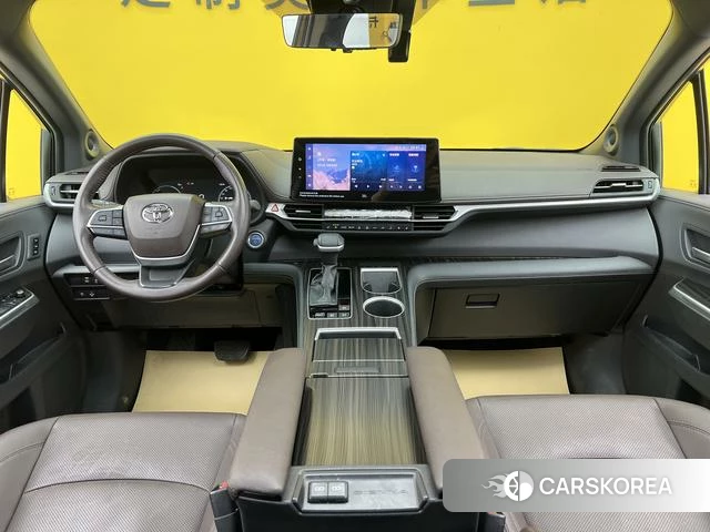 Toyota Saina id 4258444 из Китая 17