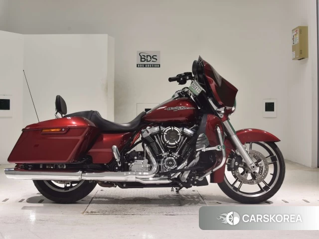 Проданный Harley-Davidson Street Glide FLHXS1750 2017 из Японии