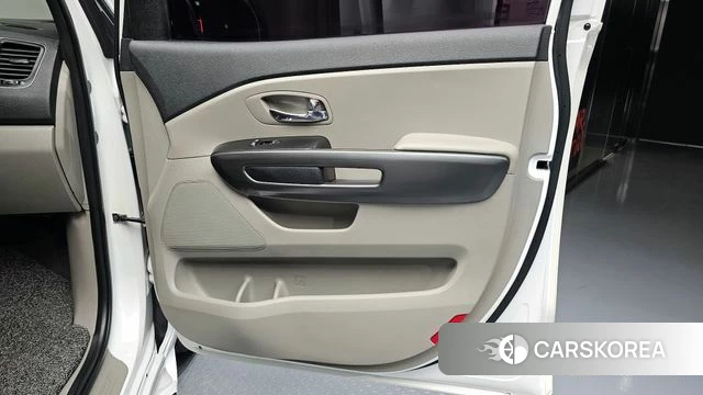 Kia The New Carnival id 4345437 из Кореи 17
