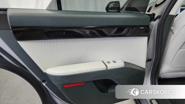 Hyundai Grandeur (GN7) id 4433050 из Кореи 17