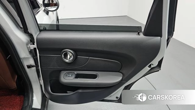 Mini Cooper Clubman id 4187685 из Кореи 17