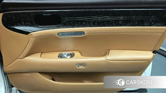 Genesis G90 (RS4) id 4194832 из Кореи 17