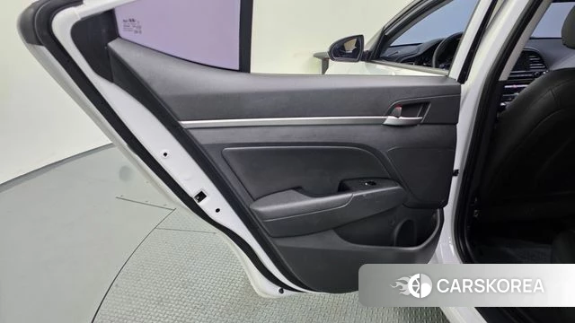 Hyundai The New Avante AD id 4557753 из Кореи 17