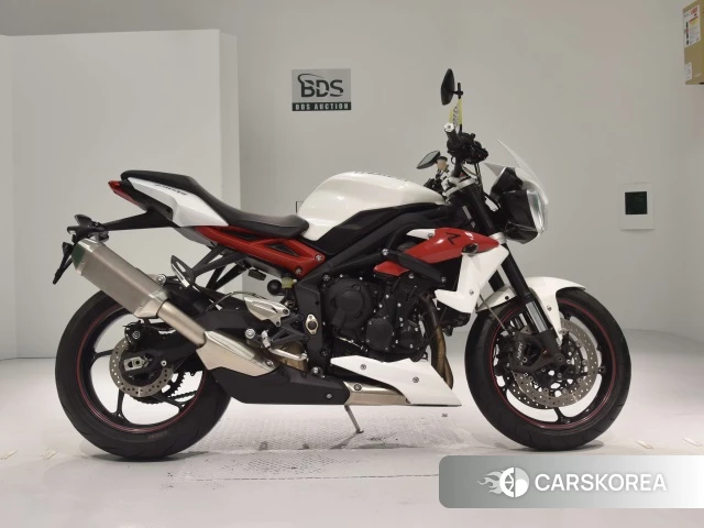 Проданный Triumph STREET TRIPLE R 2014 из Японии