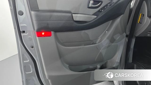 Hyundai The New Grand Starex id 4856190 из Кореи 17
