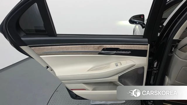 Genesis G90 id 4855911 из Кореи 17