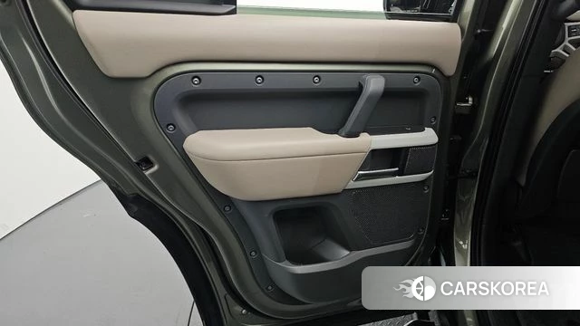 Land Rover Defender (L663) id 4507246 из Кореи 17