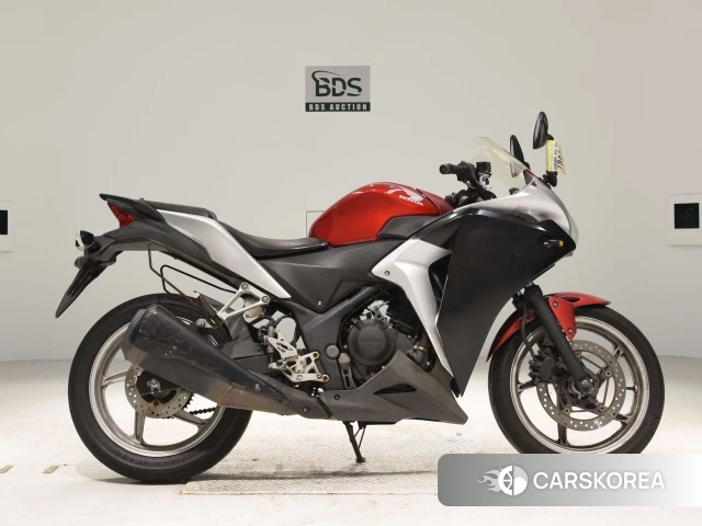 Проданный Honda CBR250R 2011 из Японии