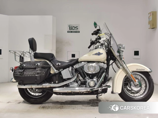 Проданный Harley-Davidson Heritage Softail Classic FLSTC1580 2015 из Японии
