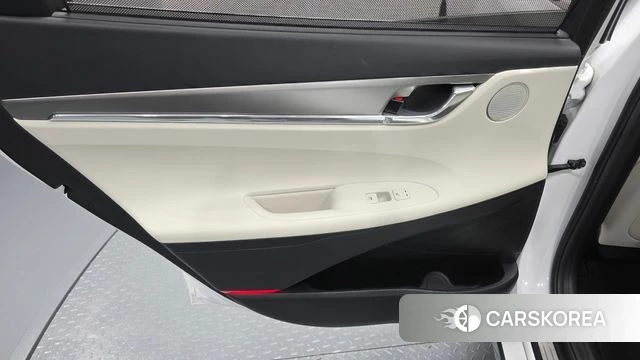 Hyundai The New Grandeur IG Hybrid id 4670986 из Кореи 17
