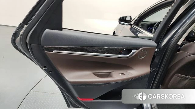 Hyundai Grandeur IG id 4363292 из Кореи 17